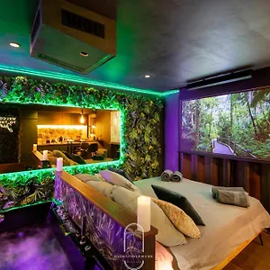 Jungle Balneo/cinema By Hc Hyères