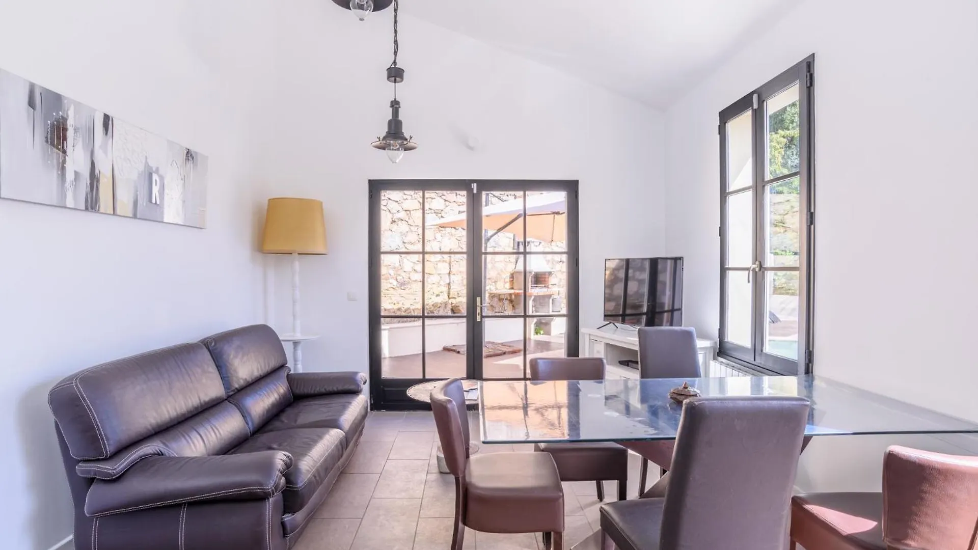 Apartment Appartement 6 Personnes En Centre-Ville Et Piscine Hyeres