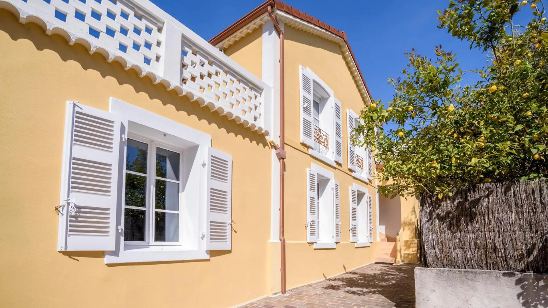 Appartement 6 Personnes En Centre-Ville Et Piscine Hyeres 0*,